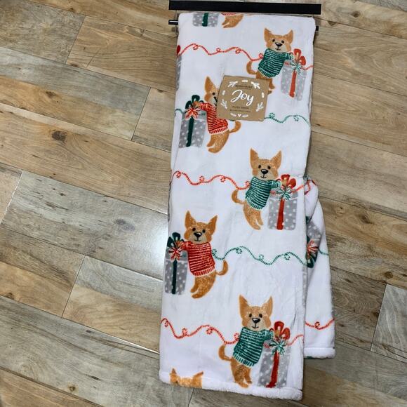 Berkshire Joy Corgi Dog Puppy Christmas Presents Plush Throw Blanket Soft White - Picture 3 of 8